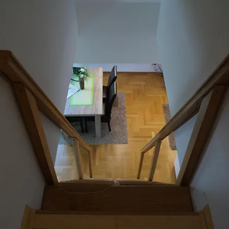 Duplex Carlos